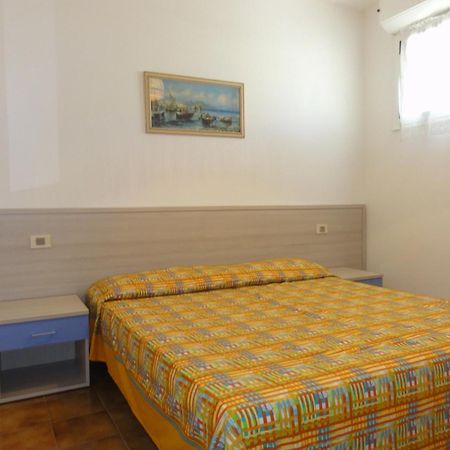 Isola Clara - Appartamenti Bibione Habitación foto
