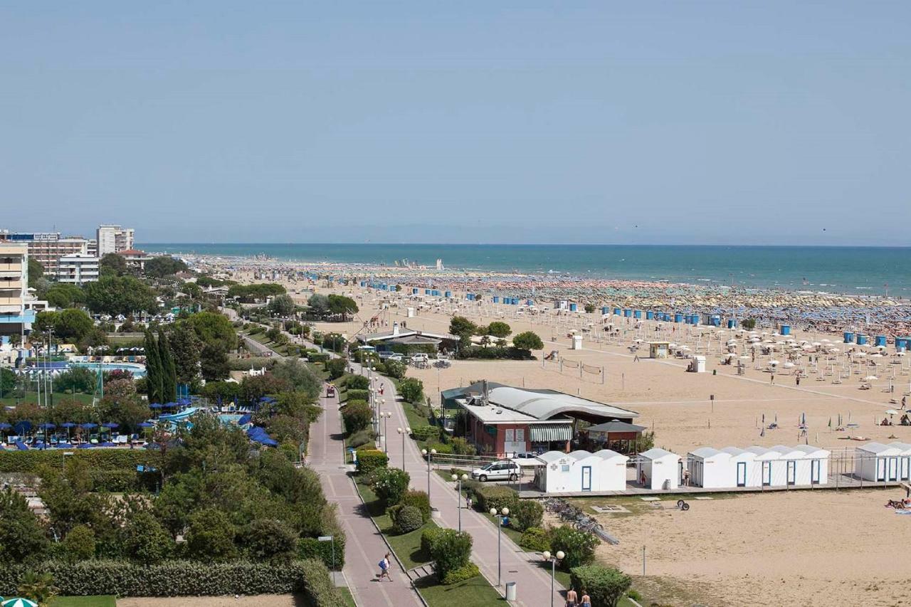 Isola Clara - Appartamenti Bibione Exterior foto