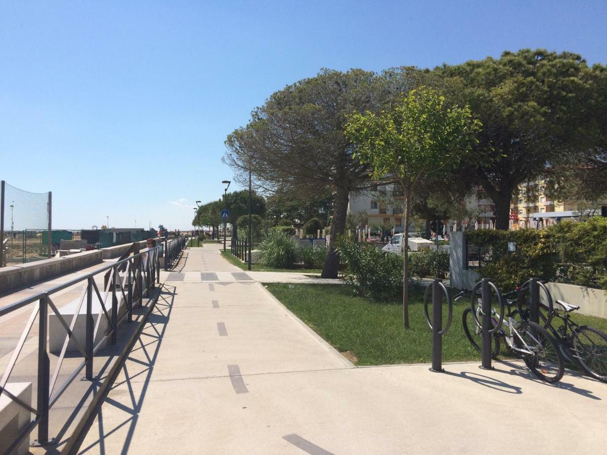 Isola Clara - Appartamenti Bibione Exterior foto